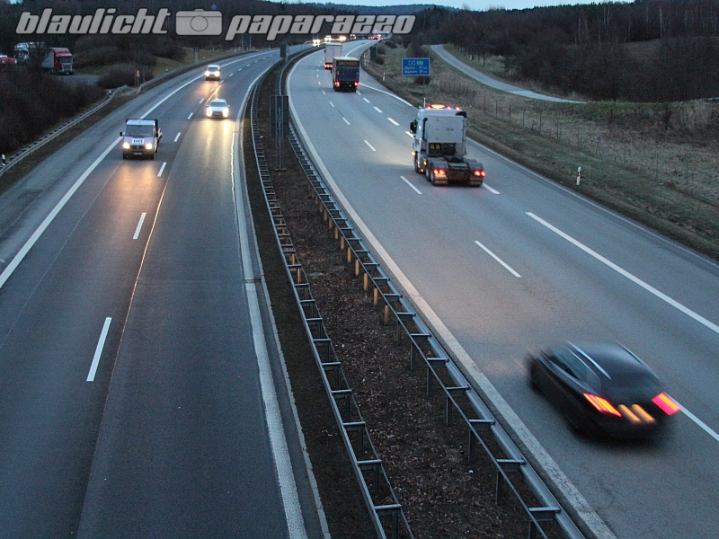 SYMBOLBILD_Autobahn_2