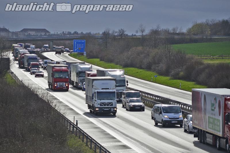 Autotransport verunfallt auf A4 bei Bautzen