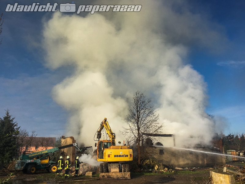 Weitere Scheunenbrand bei Stolpen fordert Einsatzkraefte